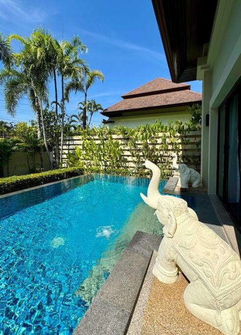 Balinese Pool Villa At Baan Bua, Nai Harn Rawai Exterior photo